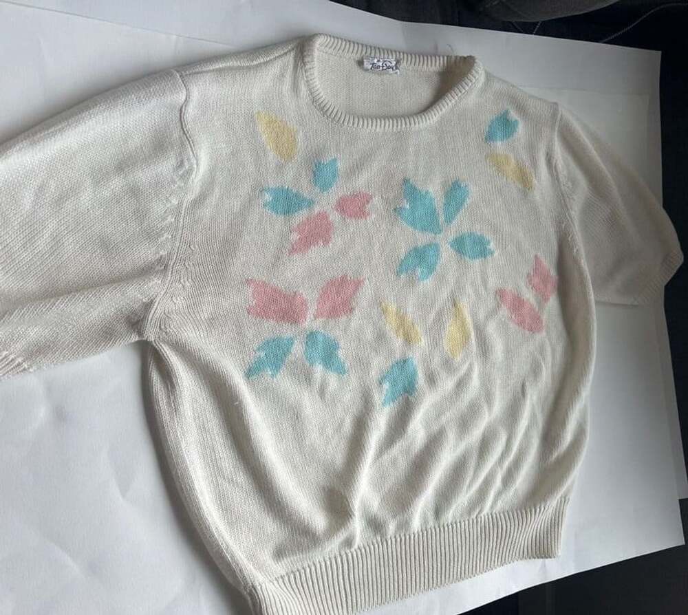 Tan Jay Floral Knit Sweater White Pastel